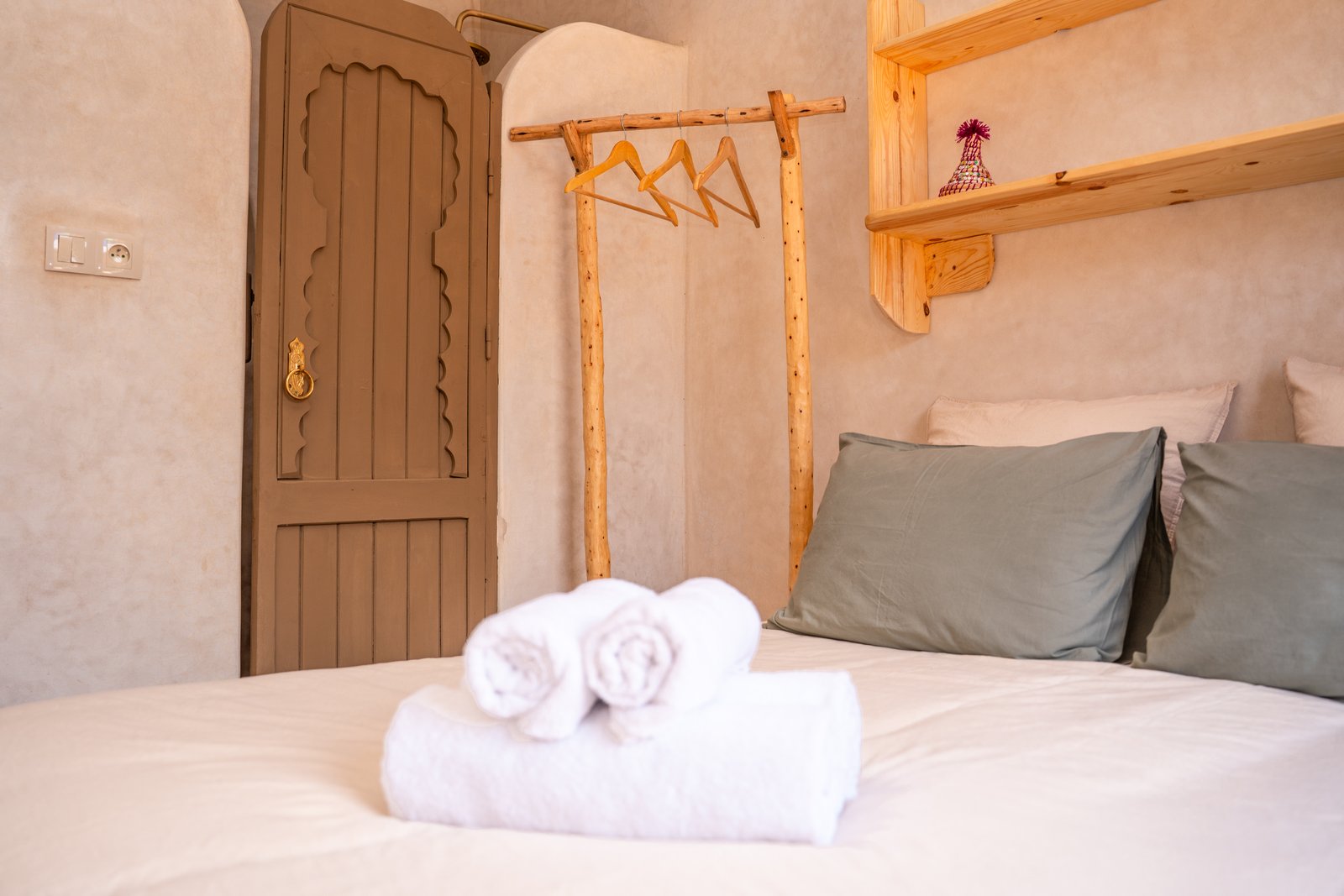 Azal room interior